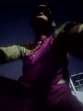 Jooli cuty online show from December 4, 2025, 12:59 pm