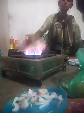 Jooli cuty online show from November 5, 2025, 12:47 am