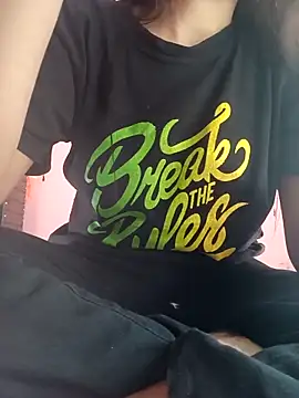 Saniya76 online show from March 18, 2026, 5:47 pm