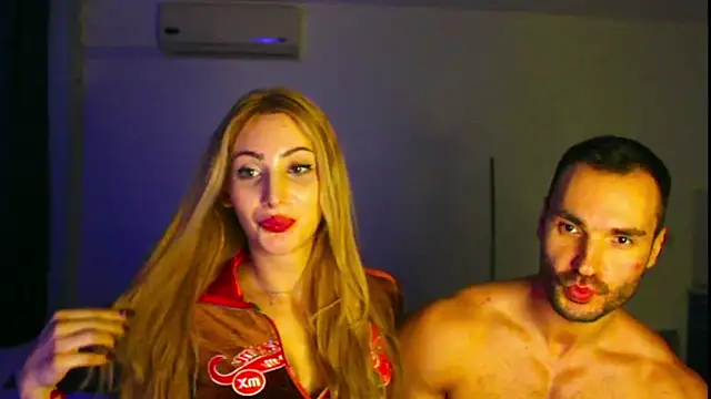 Snapshot of freyatrns chatting on November 5, 2025, 7:39 pm freyatrns online show from November 5, 2025, 7:39 pm