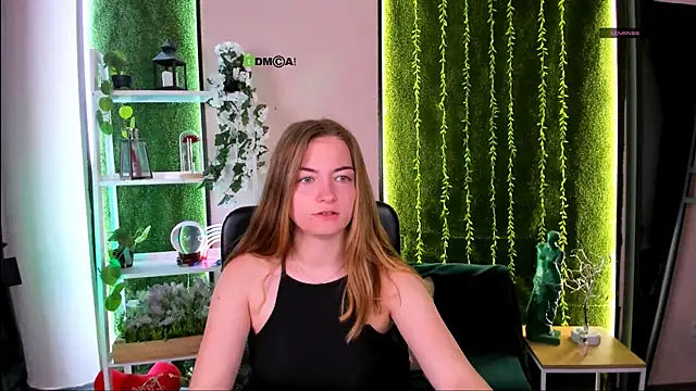 Snapshot of baby_hotte chatting on June 26, 2026, 5:35 am baby hotte online show from June 26, 2026, 5:35 am