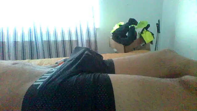 Snapshot of Camiin20 chatting on February 20, 2026, 3:14 pm Camiin20 online show from February 20, 2026, 3:14 pm