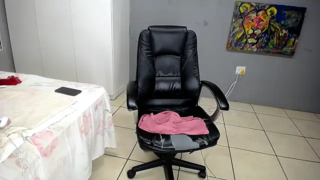 BigAssBBW24 online show from April 14, 2026, 6:46 pm