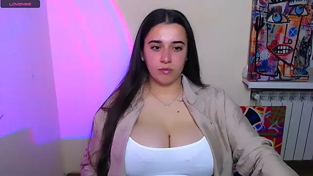 AlinaDoll  online show from May 26, 2026, 7:17 am