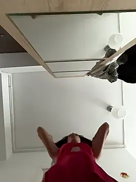 VickyM99 online show from December 19, 2025, 8:06 am