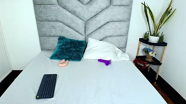 KimberlyFox t online show from January 17, 2026, 1:37 pm