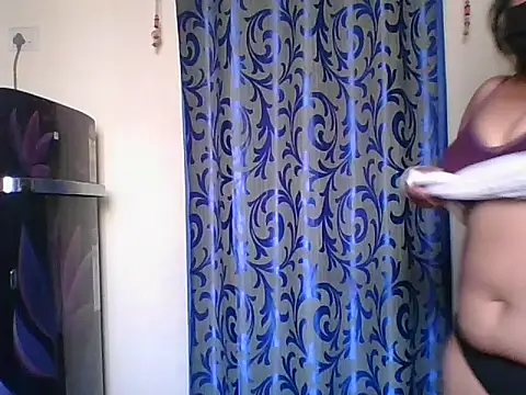 Mathi cam online show from February 26, 2026, 5:29 am