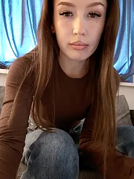 MelissaPinkiss online show from February 10, 2026, 1:32 pm