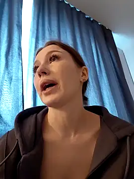 MelissaPinkiss online show from March 14, 2026, 1:28 pm