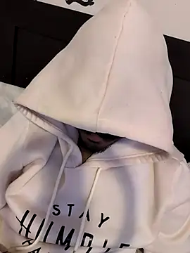 skinnydddue online show from November 4, 2025, 6:39 am