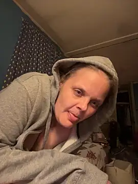 biggdaddyandqueenn online show from November 18, 2025, 1:10 am