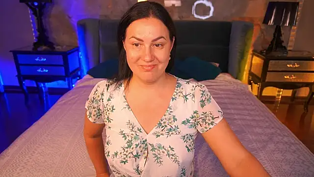 VelvetLuck online show from July 25, 2026, 6:32 am