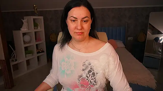 VelvetLuck online show from April 23, 2026, 12:22 pm