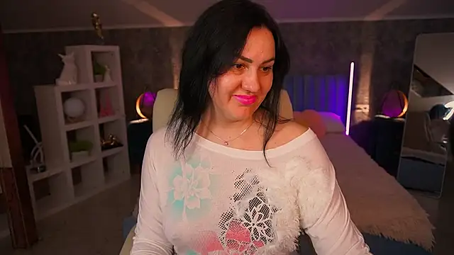 VelvetLuck online show from April 23, 2026, 12:29 pm