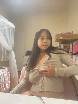 Snapshot of baeezzyy chatting on November 4, 2025, 12:58 am baeezzyy online show from November 4, 2025, 12:58 am