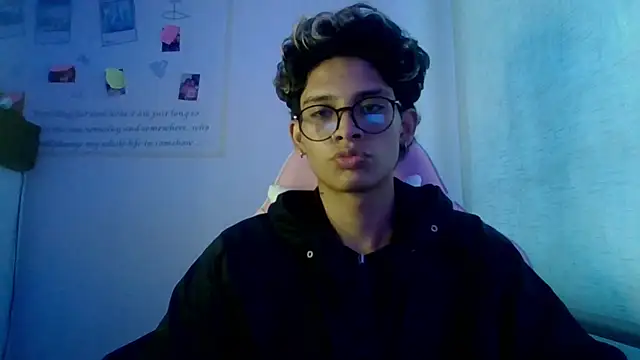 MassimoAlessandro online show from January 10, 2026, 10:27 pm