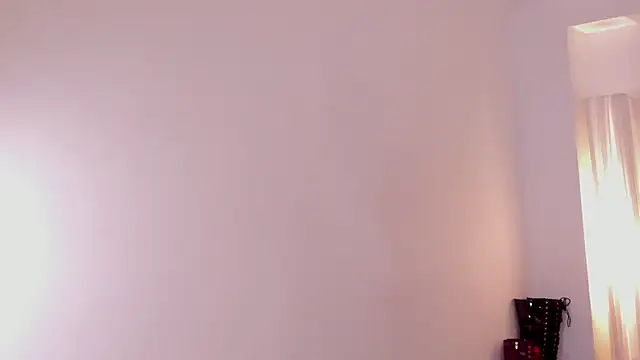 MistressErza online show from June 15, 2026, 3:55 pm