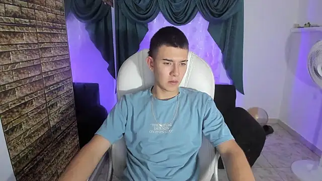 Aleck Boy online show from November 22, 2025, 8:08 pm