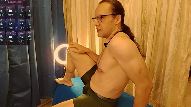 The Masseur Boy online show from May 15, 2026, 10:35 am