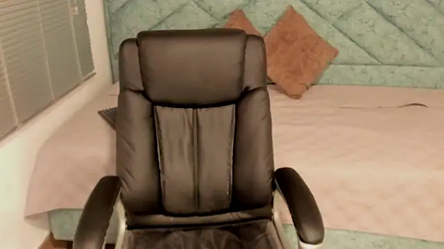 Ivyrush09 online show from March 4, 2026, 3:25 am