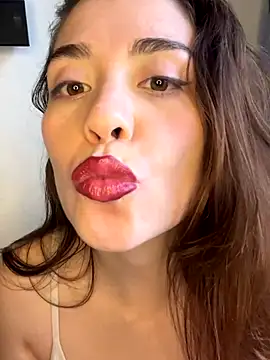 zoe rss online show from November 4, 2025, 9:51 pm