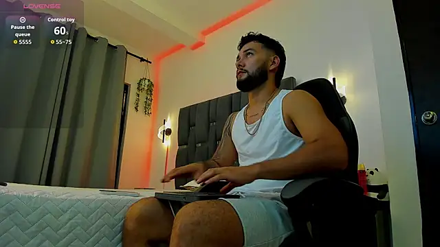 noah corvelle online show from November 30, 2025, 2:34 am