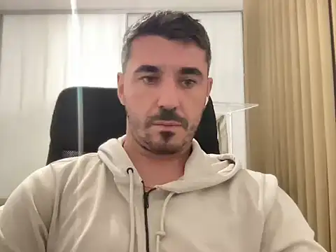 Snapshot of x2straight chatting on November 4, 2025, 12:36 am x2straight online show from November 4, 2025, 12:36 am