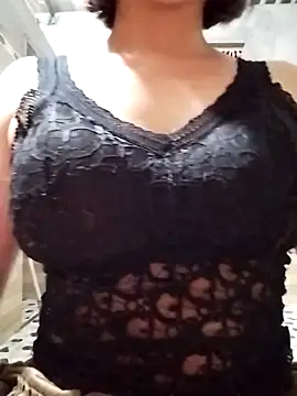 Niramiu online show from April 16, 2026, 9:39 pm