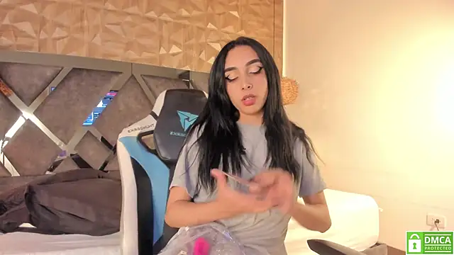 Kiara velvet   online show from April 9, 2026, 4:25 am