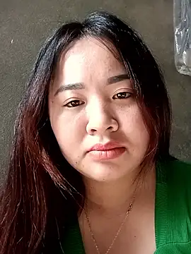 Bee-bgolden online show from November 28, 2025, 2:56 am