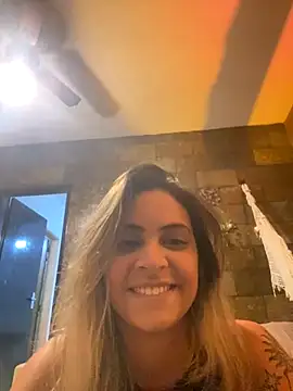 kaakzinha online show from November 4, 2025, 4:49 am