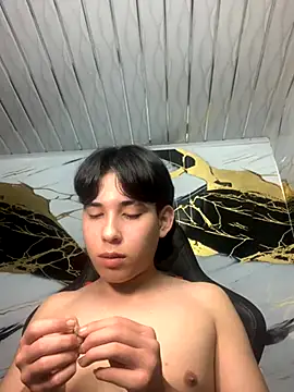 Suarezz10  online show from November 5, 2025, 12:30 pm