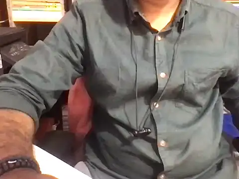 KingCobra 07 online show from May 26, 2026, 2:31 am