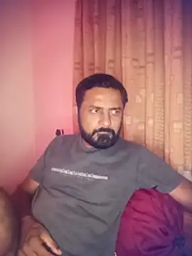 RubyEntity online show from November 16, 2025, 6:23 pm