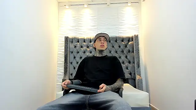 Snapshot of DANTE_ARMSTRONG chatting on December 20, 2025, 3:53 am DANTE ARMSTRONG online show from December 20, 2025, 3:53 am