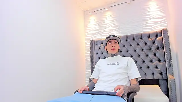 Snapshot of DANTE_ARMSTRONG chatting on January 8, 2026, 3:56 am DANTE ARMSTRONG online show from January 8, 2026, 3:56 am