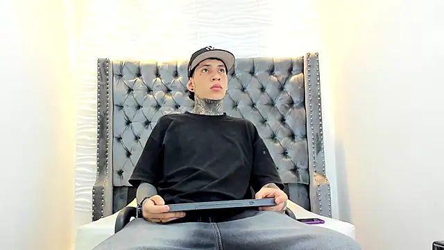 Snapshot of DANTE_ARMSTRONG chatting on December 23, 2025, 3:50 am DANTE ARMSTRONG online show from December 23, 2025, 3:50 am