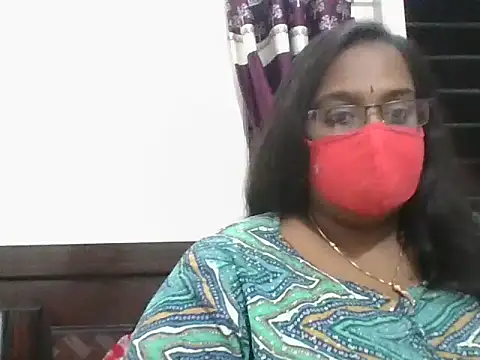 hootypriya online show from March 10, 2026, 4:22 pm