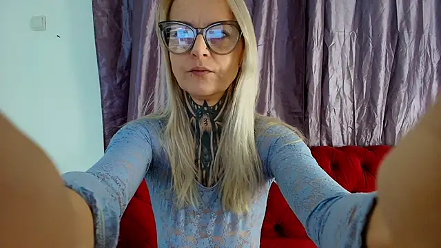 TattooTemptress online show from November 21, 2025, 5:06 am