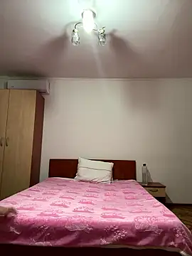 EdaQueen online show from January 8, 2026, 6:19 am