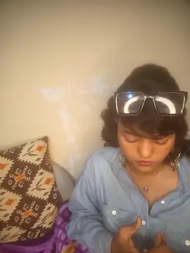 Snapshot of Freakingromance chatting on February 16, 2026, 6:17 pm Freakingromance online show from February 16, 2026, 6:17 pm