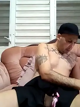 Snapshot of feoggt chatting on February 4, 2026, 12:38 am feoggt online show from February 4, 2026, 12:38 am