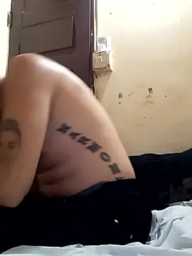 Snapshot of feoggt chatting on January 10, 2026, 8:04 pm feoggt online show from January 10, 2026, 8:04 pm