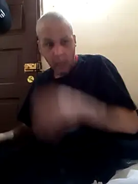 Snapshot of feoggt chatting on January 6, 2026, 12:58 am feoggt online show from January 6, 2026, 12:58 am