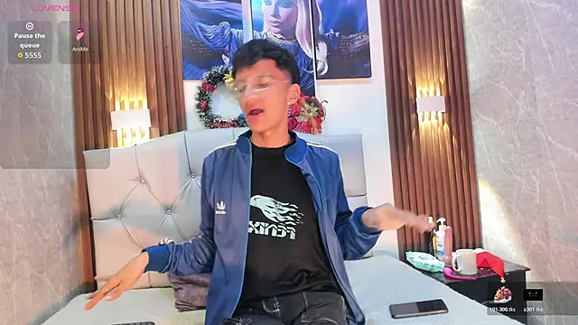 Elian Julian online show from December 3, 2025, 11:25 pm