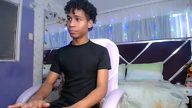 Santy bigcock 01 online show from April 4, 2026, 12:56 pm