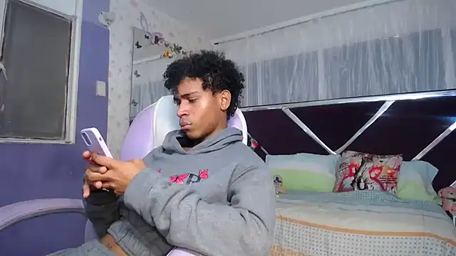 Santy bigcock 01 online show from April 12, 2026, 3:59 pm