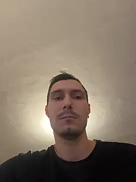 mihneaxxx online show from March 7, 2026, 4:45 pm