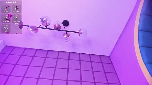 Snapshot of giamonroe chatting on February 16, 2026, 4:27 pm giamonroe online show from February 16, 2026, 4:27 pm