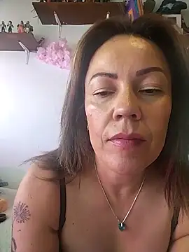 salomehill1 online show from December 2, 2025, 7:04 pm